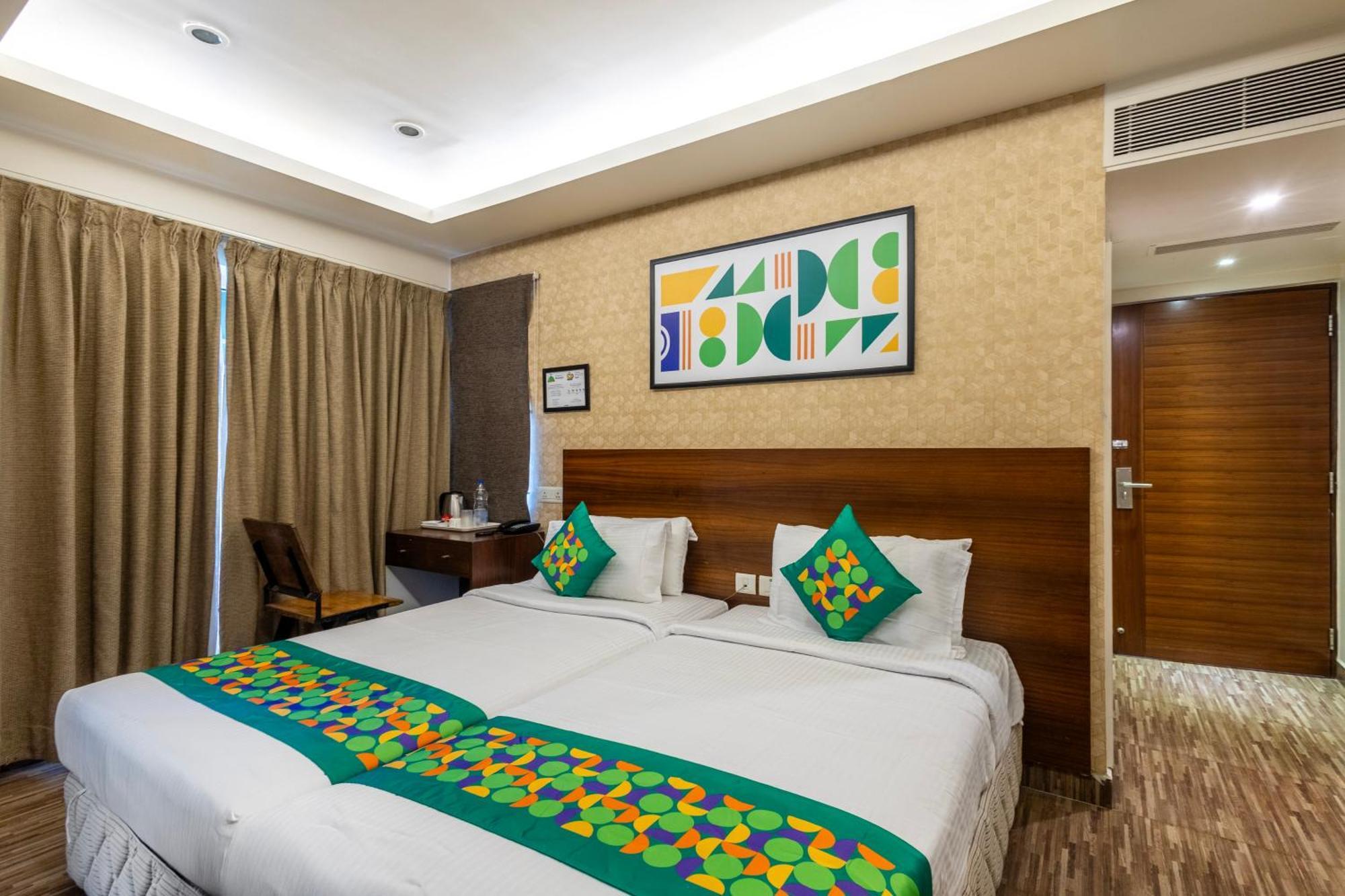 Hotel Treebo Premium Twin Star Chennai Exterior foto